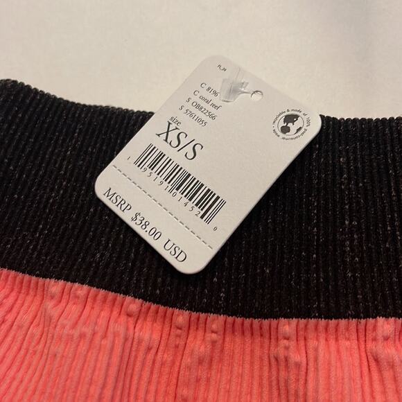 Free People NWT Seamless Short. Coral Reef color - Picture 2 of 5